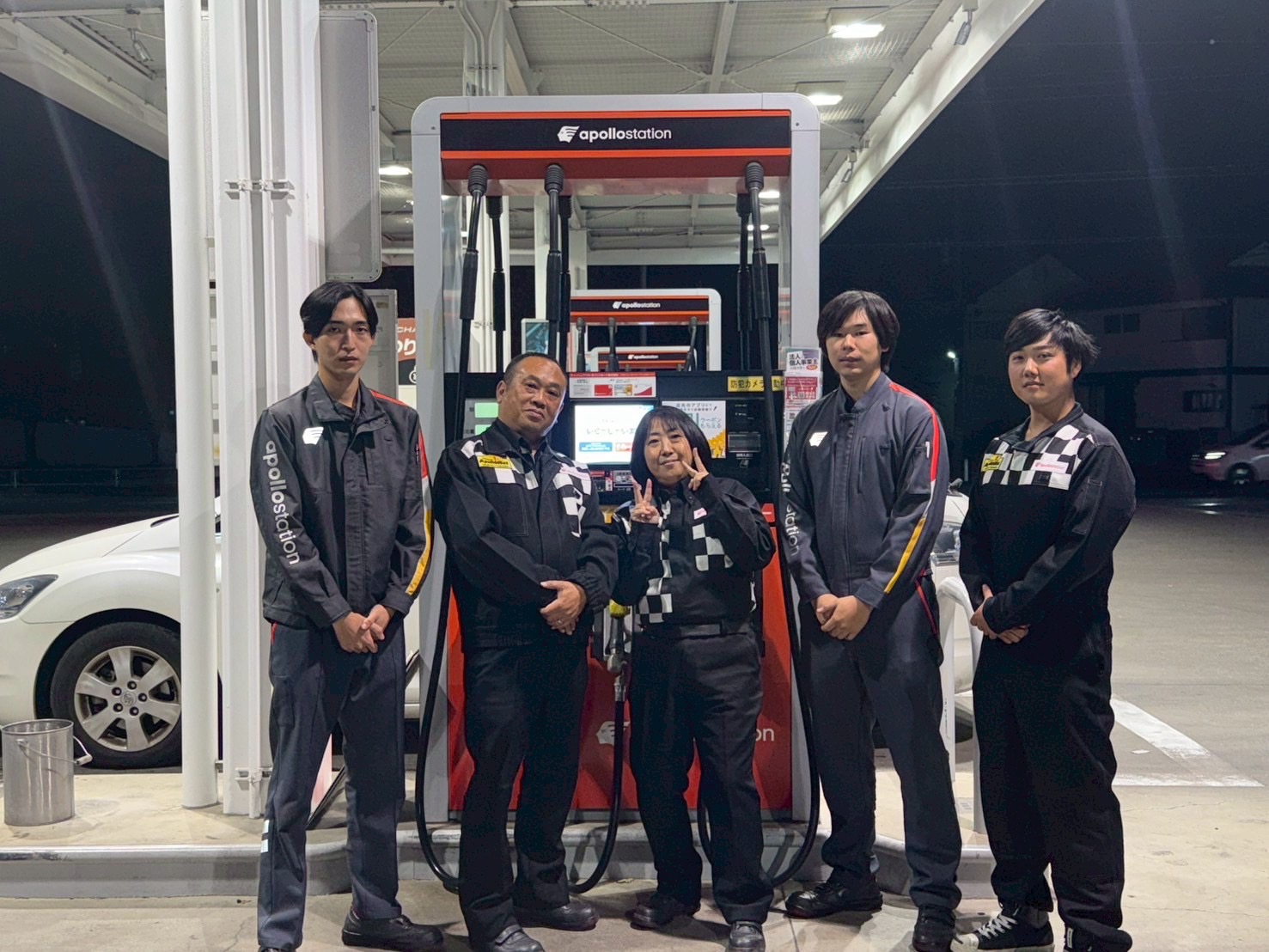 清亀石油 セルフ朝霞溝沼SS スタッフ